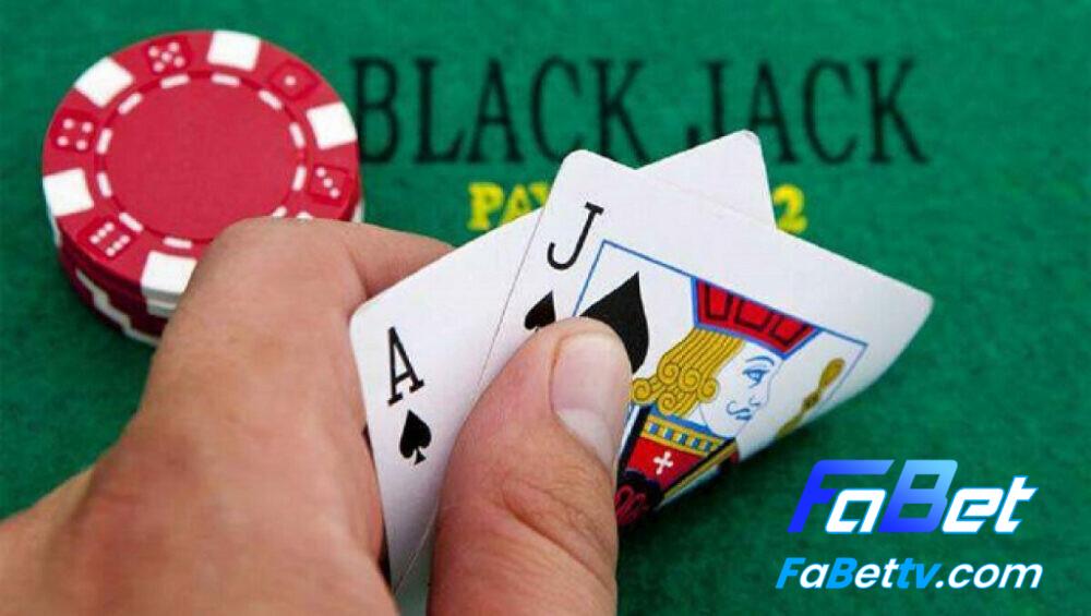 Kinh nghiệm chơi blackjack hiệu quả từ cao thủ